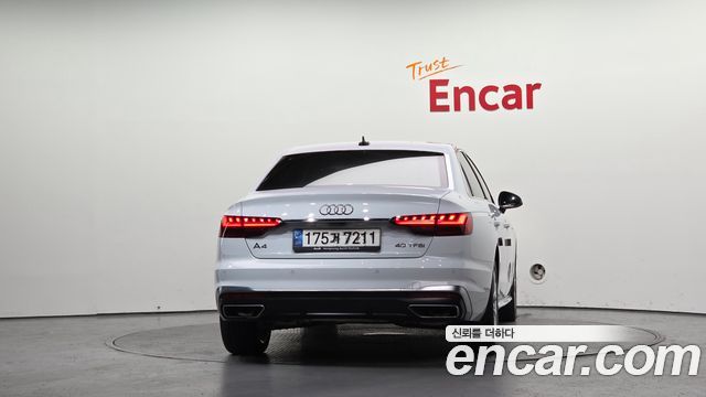 Audi A4 2021 — photo 4