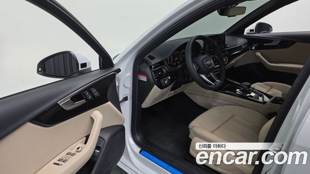 Audi A4 2021 — photo 19