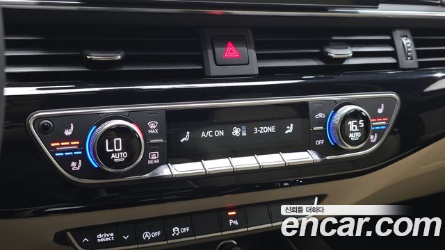 Audi A4 2021 — photo 29
