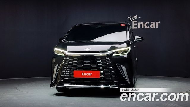 Lexus LM 2025 — photo 3