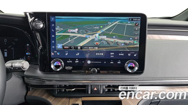 Lexus LM 2025 — photo 20