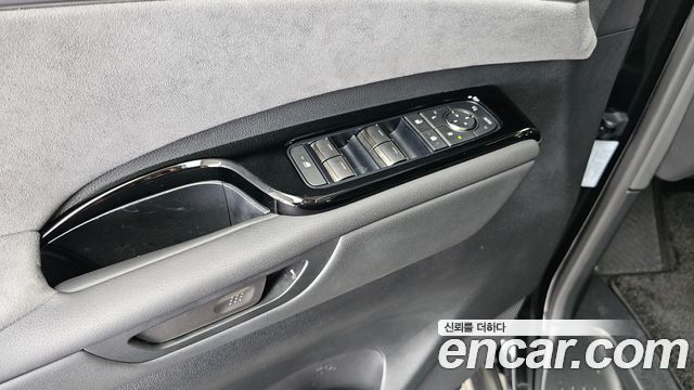 Lexus LM 2025 — photo 29
