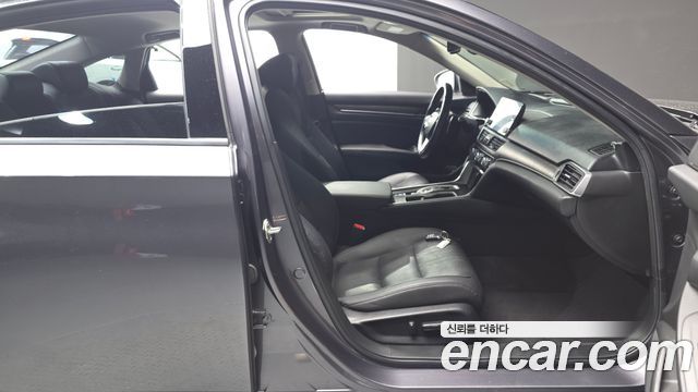 Honda Accord 2020 — photo 16