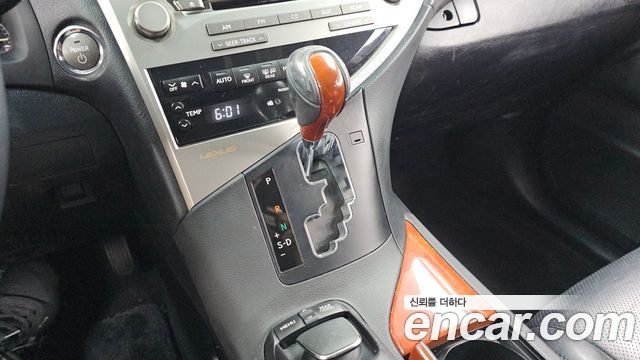Lexus RX 2010 — photo 9