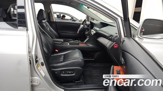 Lexus RX 2010 — photo 11