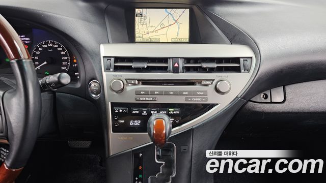 Lexus RX 2010 — photo 14