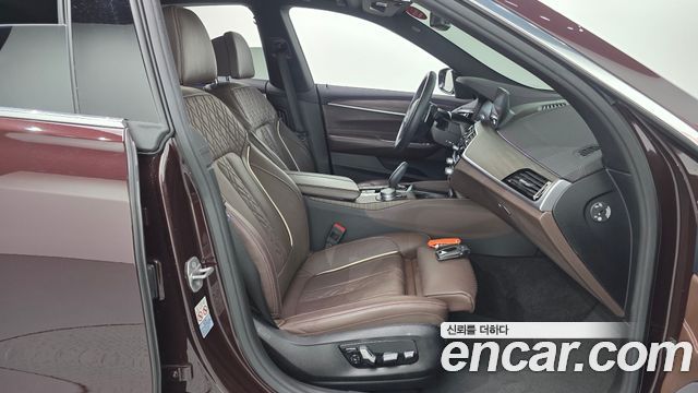 BMW Gran Turismo 2020 — photo 13