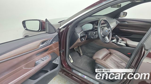 BMW Gran Turismo 2020 — photo 18
