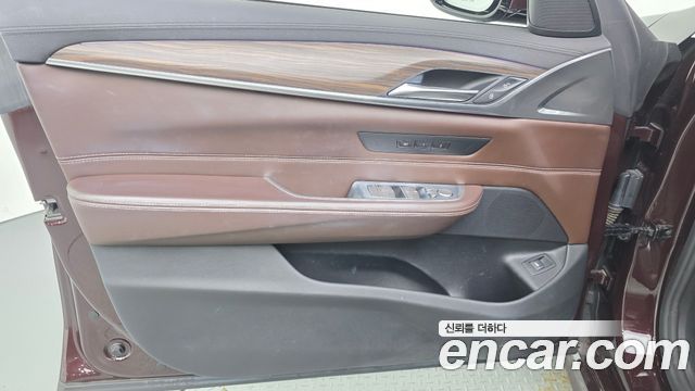 BMW Gran Turismo 2020 — photo 14