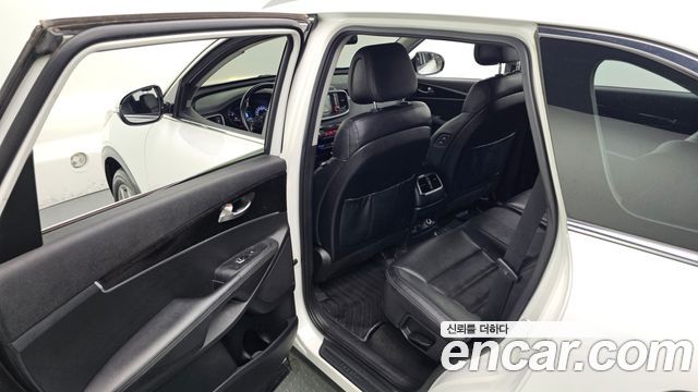 Kia Sorento 2016 — photo 11