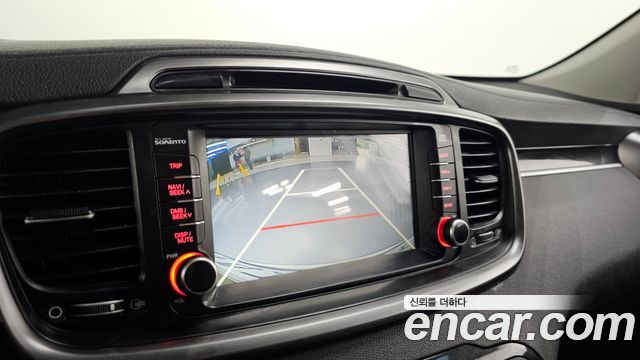Kia Sorento 2016 — photo 16