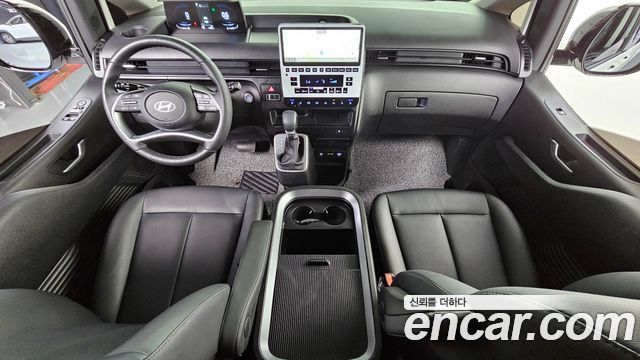 Hyundai Staria 2025 — photo 7