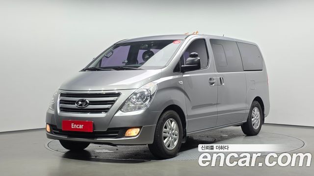 Hyundai Starex 2017 — photo 1