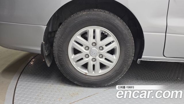 Hyundai Starex 2017 — photo 5