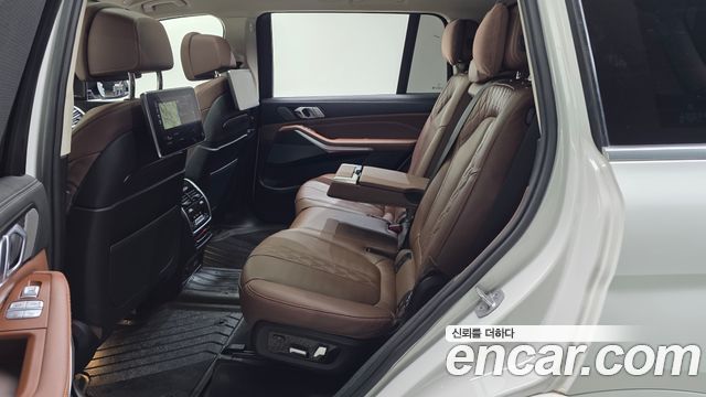 BMW X7 2022 — photo 18
