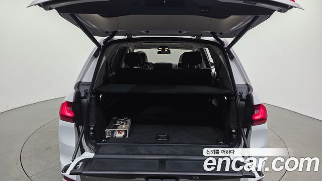 BMW X7 2022 — photo 26