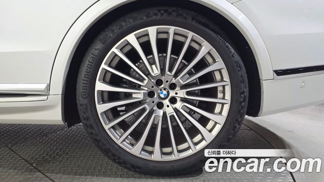 BMW X7 2022 — photo 7
