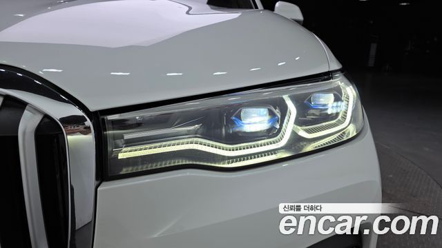 BMW X7 2022 — photo 8