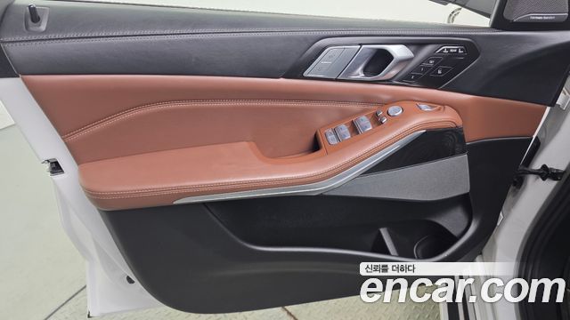 BMW X7 2022 — photo 14