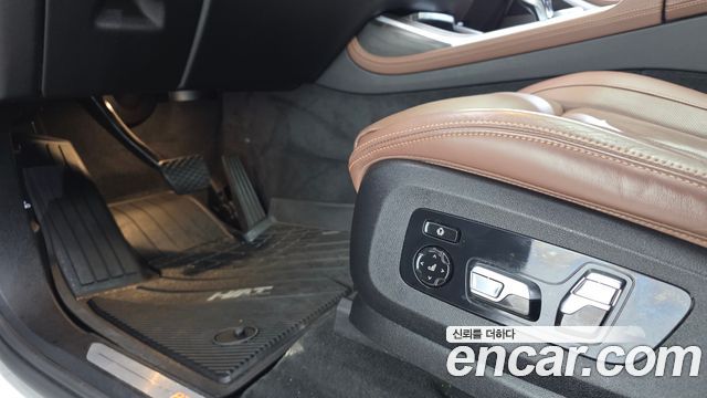 BMW X7 2022 — photo 36