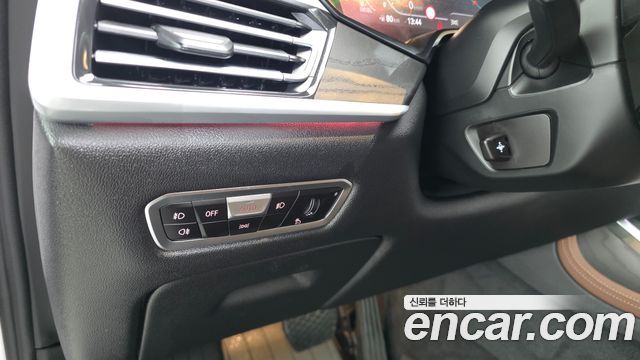 BMW X7 2022 — photo 37