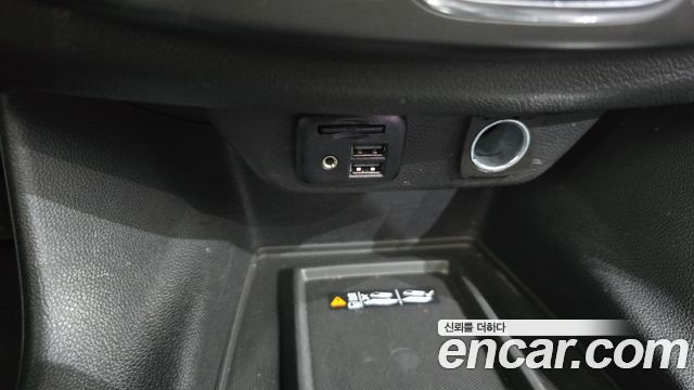 Chevrolet Korea Traverse 2023 — photo 19