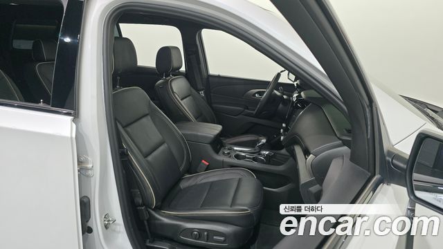 Chevrolet Korea Traverse 2023 — photo 16