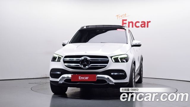 Mercedes-Benz GLE-Class 2023 — photo 3