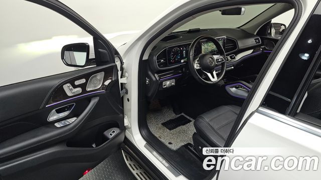 Mercedes-Benz GLE-Class 2023 — photo 17