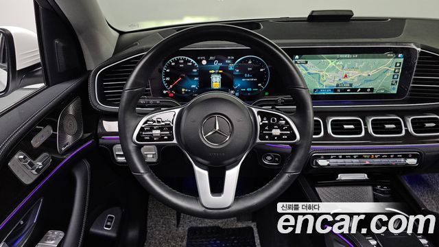 Mercedes-Benz GLE-Class 2023 — photo 19