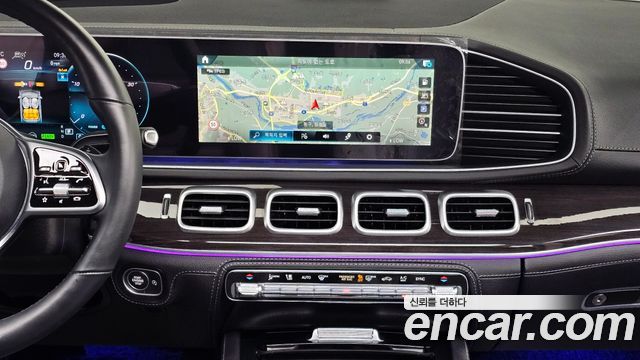 Mercedes-Benz GLE-Class 2023 — photo 21