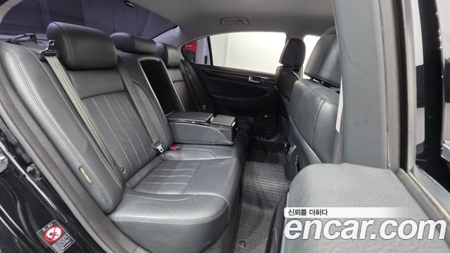 Hyundai Genesis 2014 — photo 19
