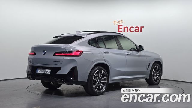 BMW X4 2025 — photo 2