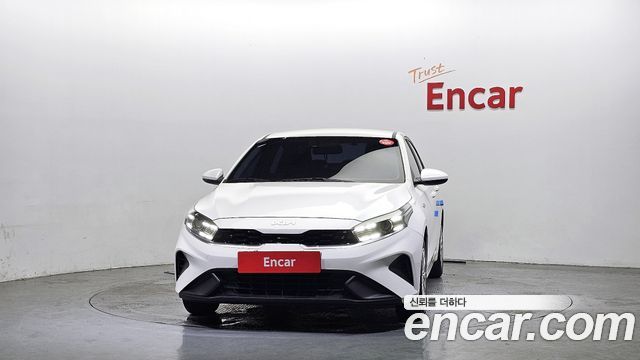 Kia K3 2023 — photo 3