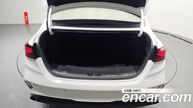 Kia K3 2023 — photo 23