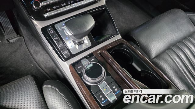 Genesis EQ900 2018 — photo 9