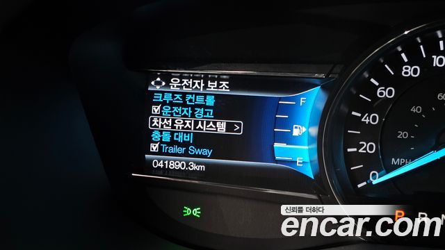 Ford Explorer 2019 — photo 16