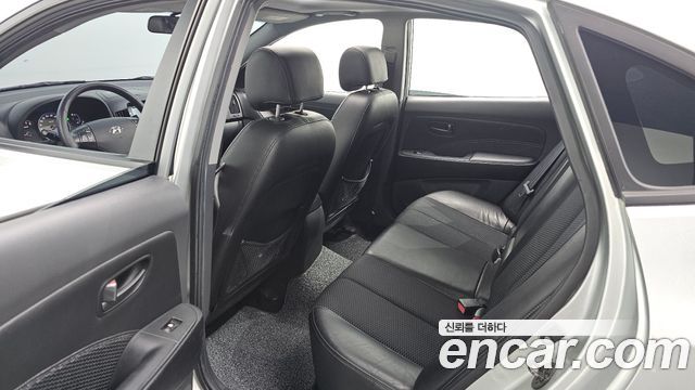Hyundai AVANTE 2007 — photo 11