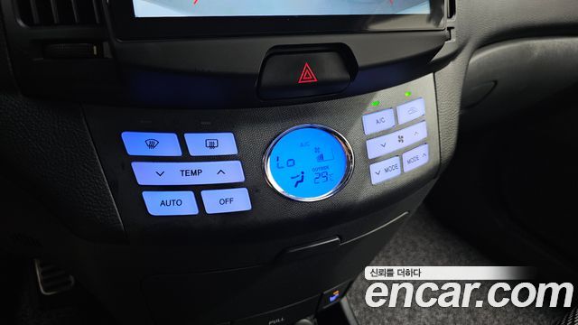 Hyundai AVANTE 2007 — photo 18