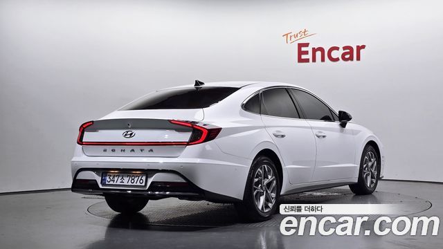 Hyundai Sonata 2022 — photo 2