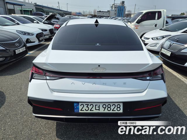 Hyundai AVANTE 2024 — photo 4