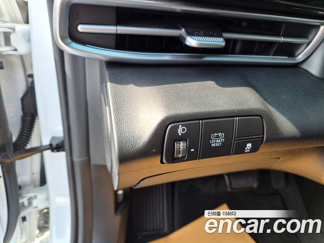 Hyundai AVANTE 2024 — photo 13