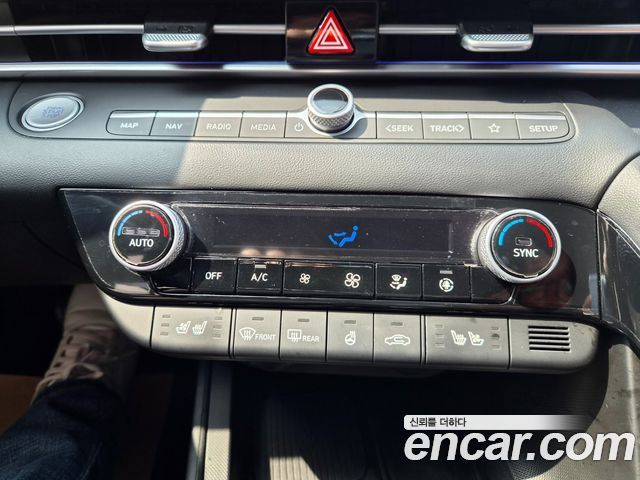 Hyundai AVANTE 2024 — photo 17