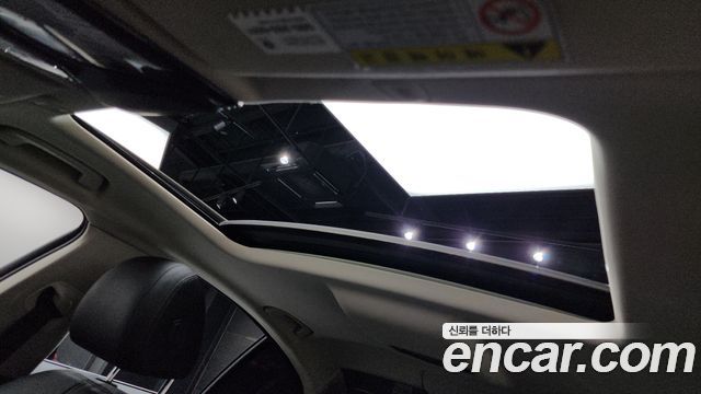 BMW 5-Series 2018 — photo 19