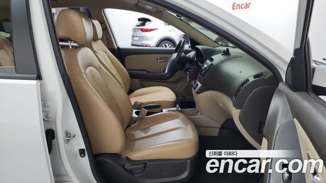 Hyundai AVANTE 2009 — photo 11
