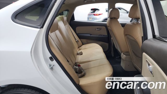 Hyundai AVANTE 2009 — photo 12