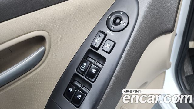 Hyundai AVANTE 2009 — photo 14