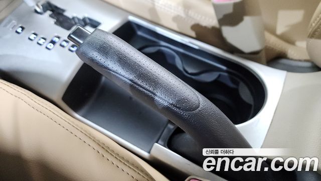 Hyundai AVANTE 2009 — photo 17