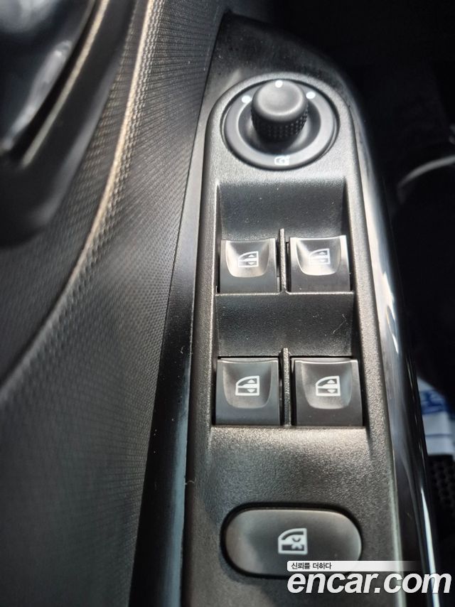 Renault Korea QM3 2015 — photo 12