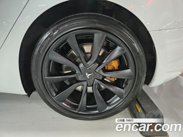 Tesla Model 3 2022 — photo 18